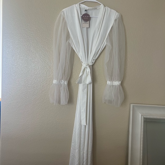 The robe made in Ukraine size M - Picture 2 of 9